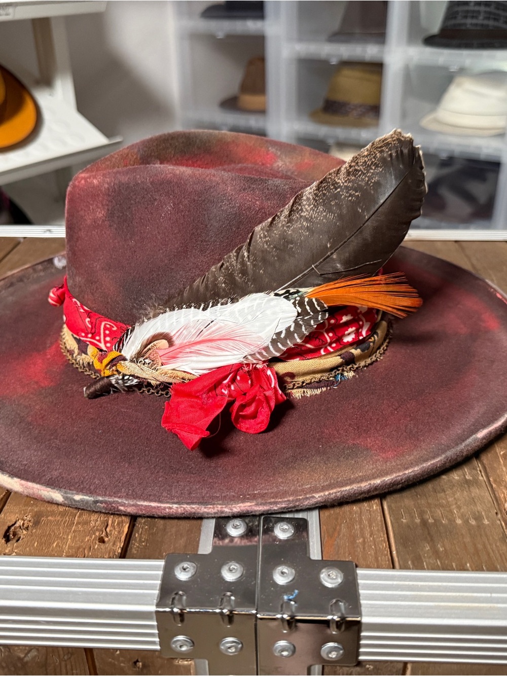 Ruediger Distressed Australian Wool Wide Brim Feather Fedora M / 57cm